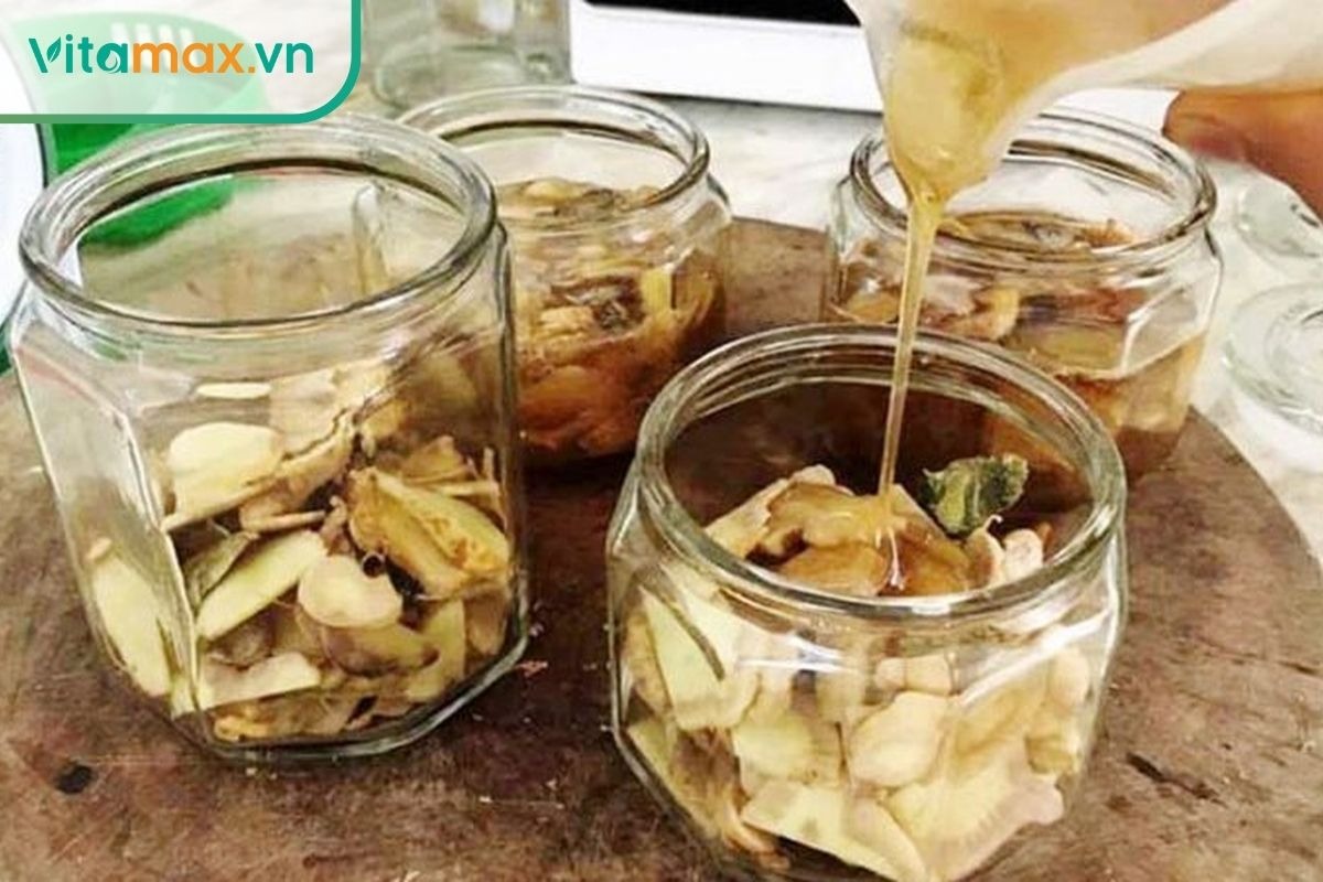 rót mật ong lên lát hồng sâm Hàn Quốc