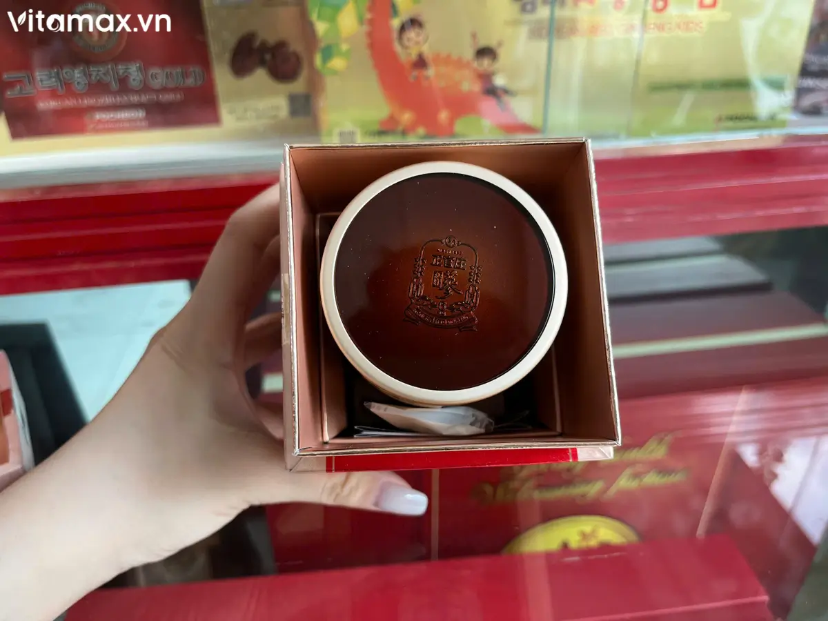 Cao hồng sâm chính phủ Hàn Quốc KGC hộp 240g - Hình ảnh tại cửa hàng Vitamax.vn